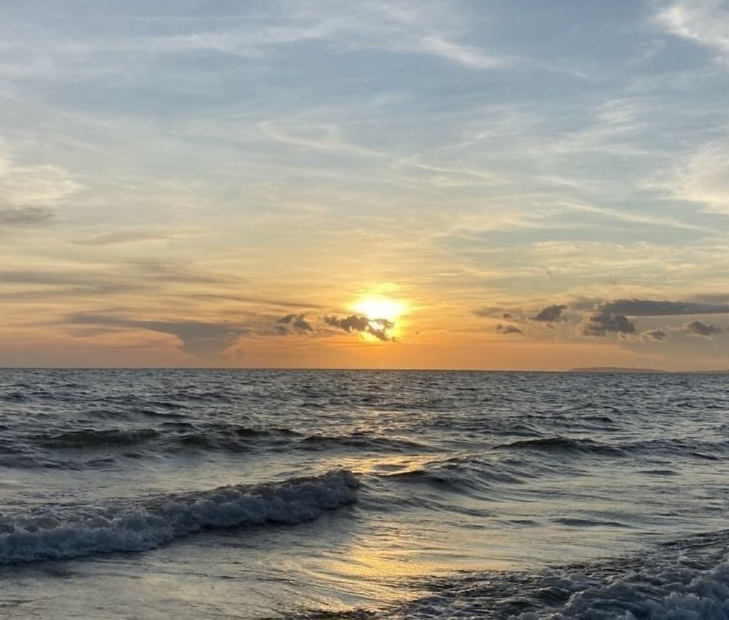 "ผู้ที่อ่อนแอมักจะเจอชะตากรรมที่โหดร้าย"
               •°   ○ °~•.°~•~●
                    •●°• . .~○•° 

                                 "เขี้ยวอสูรทะเล!"