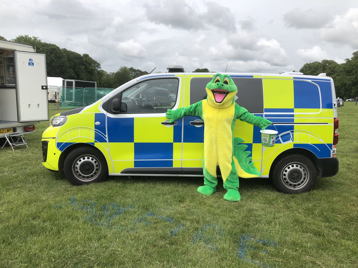 ThatFoilLady's tweet photo. Great to see @NYP_York doing such a fantastic job at #YorkPride today. Snappy Croc 🐊 @SNAPPYYork had a lovely time catching up with everyone and having his photo taken. https://t.co/GXfW2yfSY5