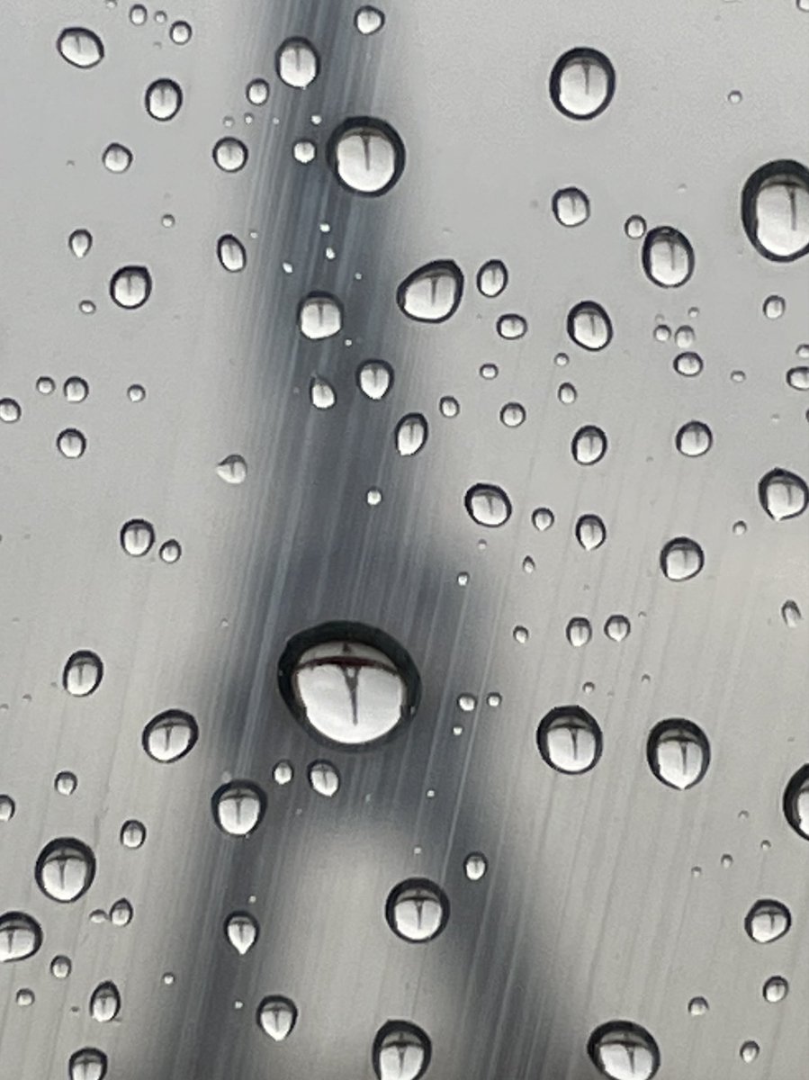 pgsilverX's tweet image. Rainy days in Paris and NYC...