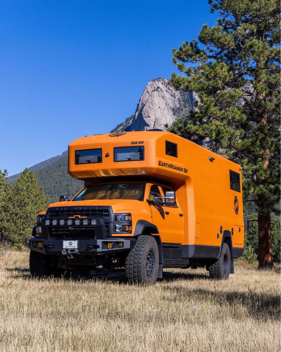 We're no stranger to vibrant color requests!

What do you think of the orange? Would you rock this color? #earthroamer