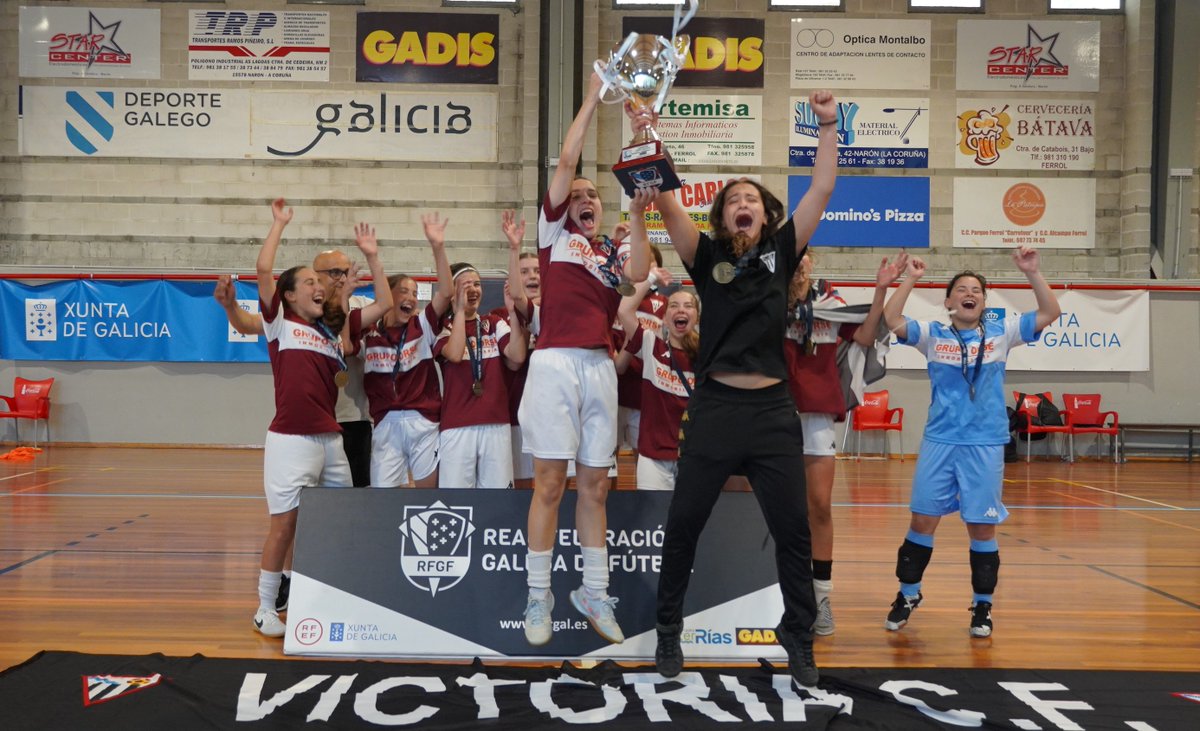 FutsalRFGF's tweet photo. 📸 Temos as FOTOS da final INFANTIL FEMININA!

🔥 Gran FINAL de todas!

#futsal #CopaGalicia

💪@VictoriaCF1943 @CDLPfs https://t.co/yhnygQGMSj