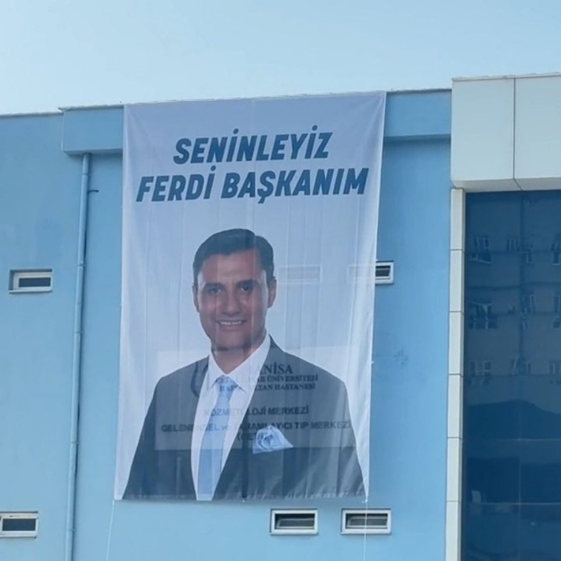 Çok sevilen, çalışkan Manisa’nın uzun zamandır hasret kaldığı bir başkan
Umuyorum atlatır 🙏🏻