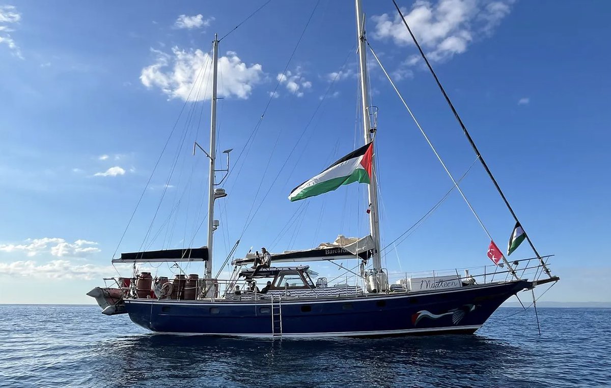 #Madleen gemisi, Gazze’ye umut taşıyor, karanlığa bir fener yakıyor. 

Her dalga, dayanışmanın sesi; her yelken, özgürlüğün nefesi. Mavi Marmara’nın mirası, cesaretle yaşıyor. 

#MaviMarmara’nın 2010’daki direnişi (10 şehit, 56 yaralı) bize öğretti: Zulme karşı durmak, insan