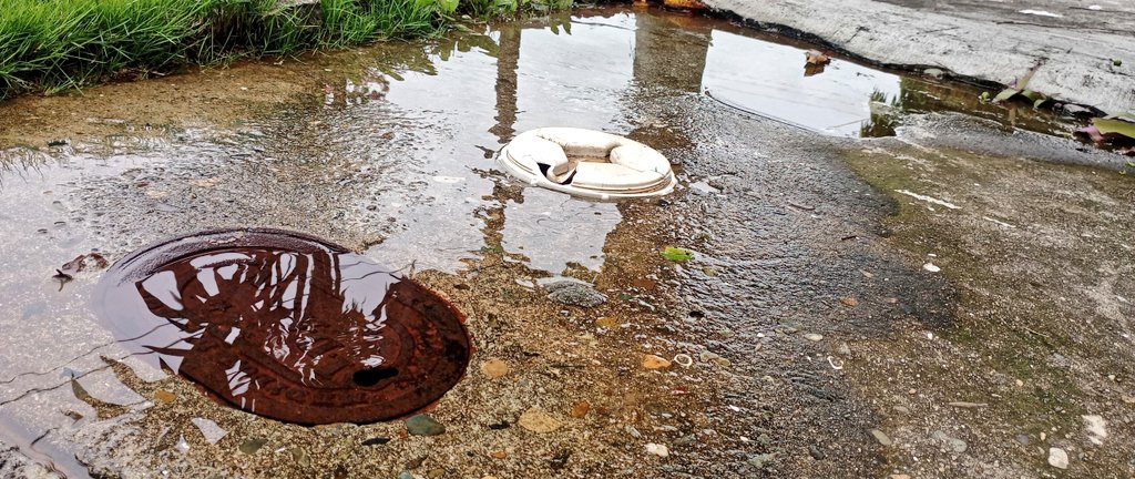 Marco al 311 para hacer un reporte de fuga de H2O pot, 👀<a href="/IDAANinforma/">IDAAN</a> y la llamada se desvía al teléfono de <a href="/SUME911/">SUME Panamá</a>.
Me disculpo, porque  hago perder tiempo a los que atienden las llamadas de emergencia y no logro contactar a los del 311 para hacer mi reporte <a href="/BrisasdelGolf/">𝗕𝗿𝗶𝘀𝗮𝘀 𝗱𝗲𝗹 𝗚𝗼𝗹𝗳</a>