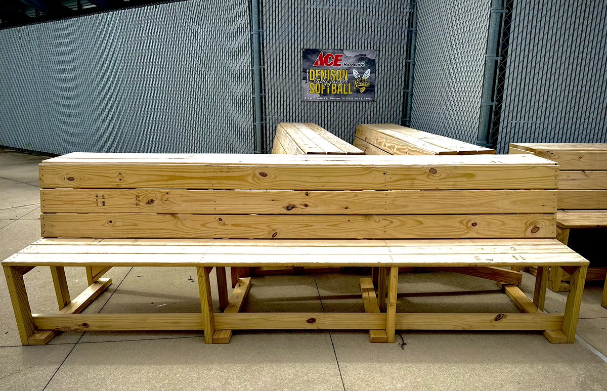 Denison Lady Jacket Softball tweet media