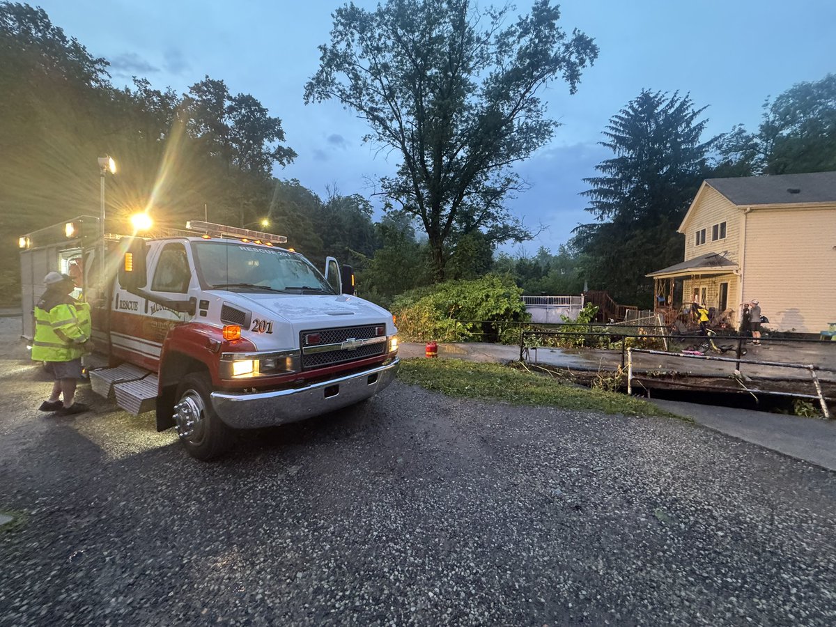 MunhallCentral's tweet photo. Yesterday our volunteers responded to 6 calls including a mutual aid assist into North Versailles for 15 houses flooded by the rain fall. A crew 5 responded with the service to assist North Versailles units and other neighboring agencies with removing the water from structures. https://t.co/2JPlYUrei4