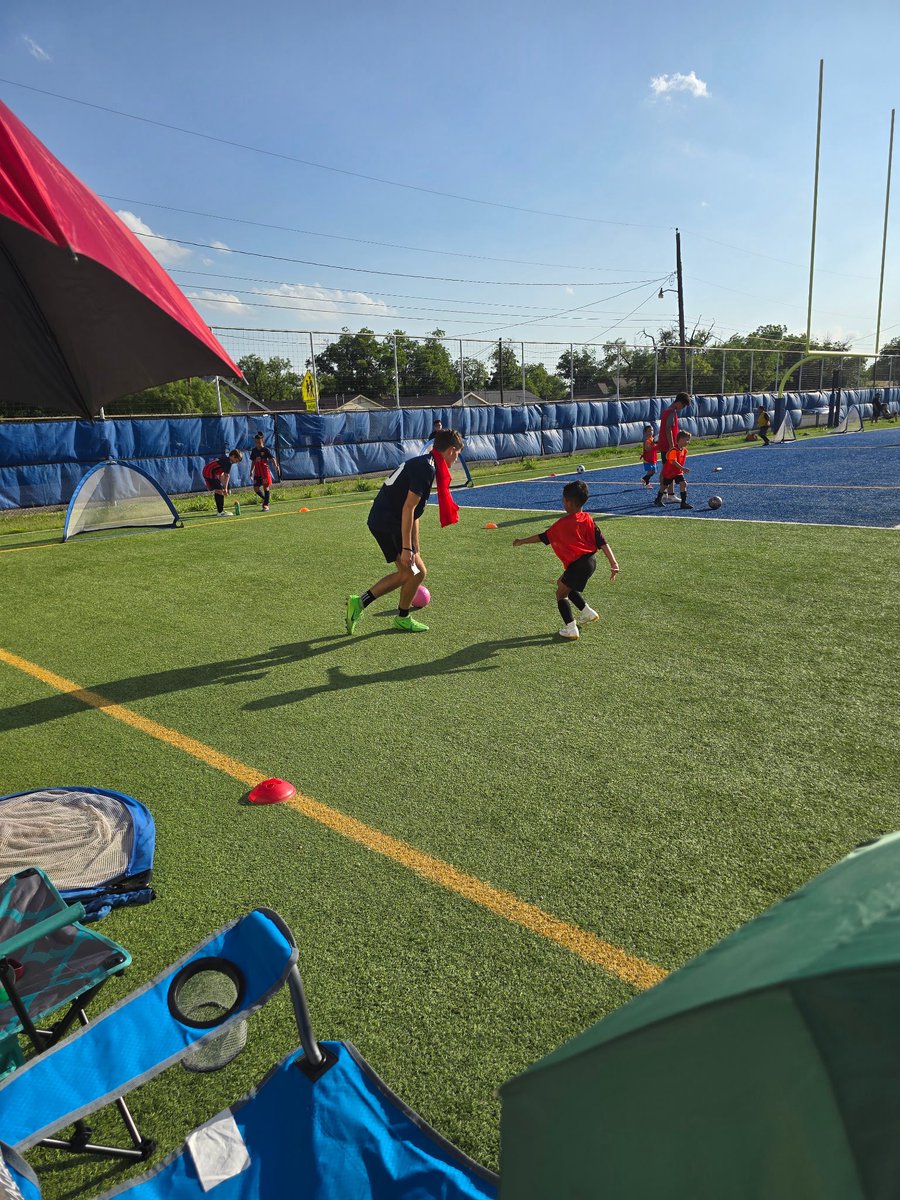Proud Mom! 

Sterling came home from college and helped at the Lake View Soccer Camp! 

Love that he could share his love with some little ones! 💙💙⚽️⚽️

@Hpumsoc