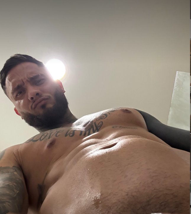 theyepeslegacy's tweet photo. 🚨saturday Treat🚨

📷 35% Off just added!🔞

 💥 Only 10 discounts available,  for 30 days!!  💥

#onlyfansWho’s taking these off📷 ⬇️⬇️

https://t.co/L5TZvYFt4P https://t.co/KIV9UCLwtP