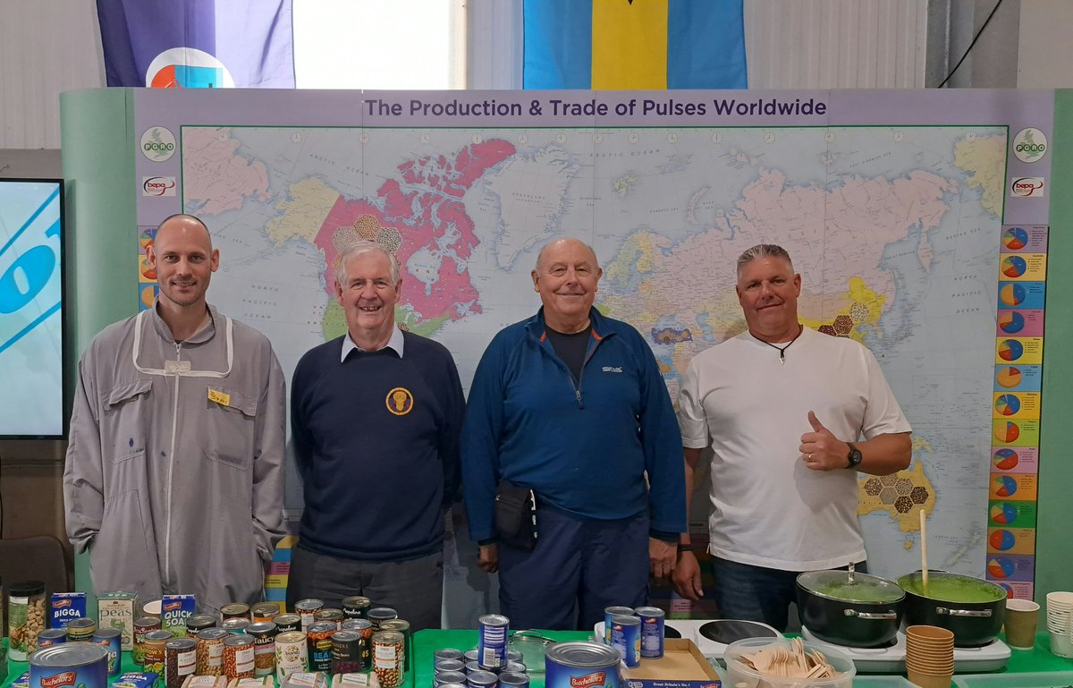 Today I'm at Park Farm, Thorney Weekend event with Darren from Askew and Barrett (Pulses ) Ltd, James, IarAgri and Franek, Wherry and Sons) representing UK Pulse Industry.