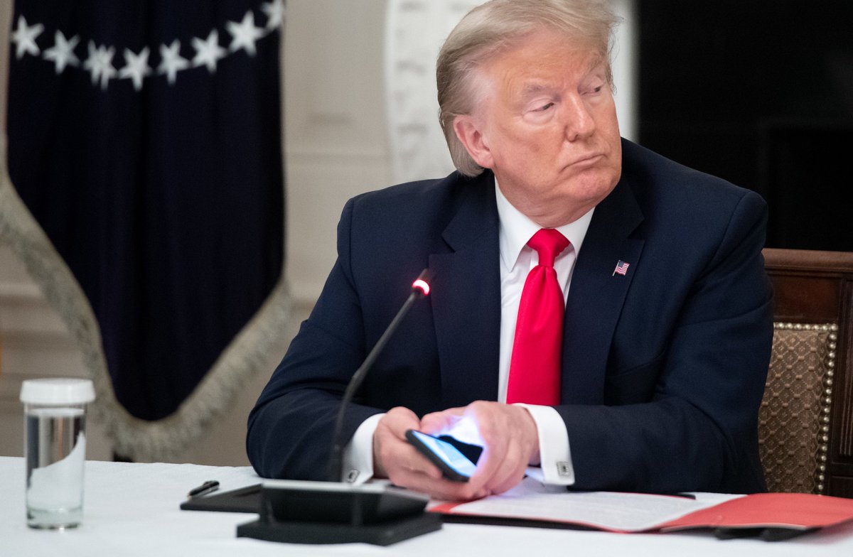 🚨 BREAKING : Trump chiede alla Federal Reserve di abbattere i tassi di interesse di un punto percentuale