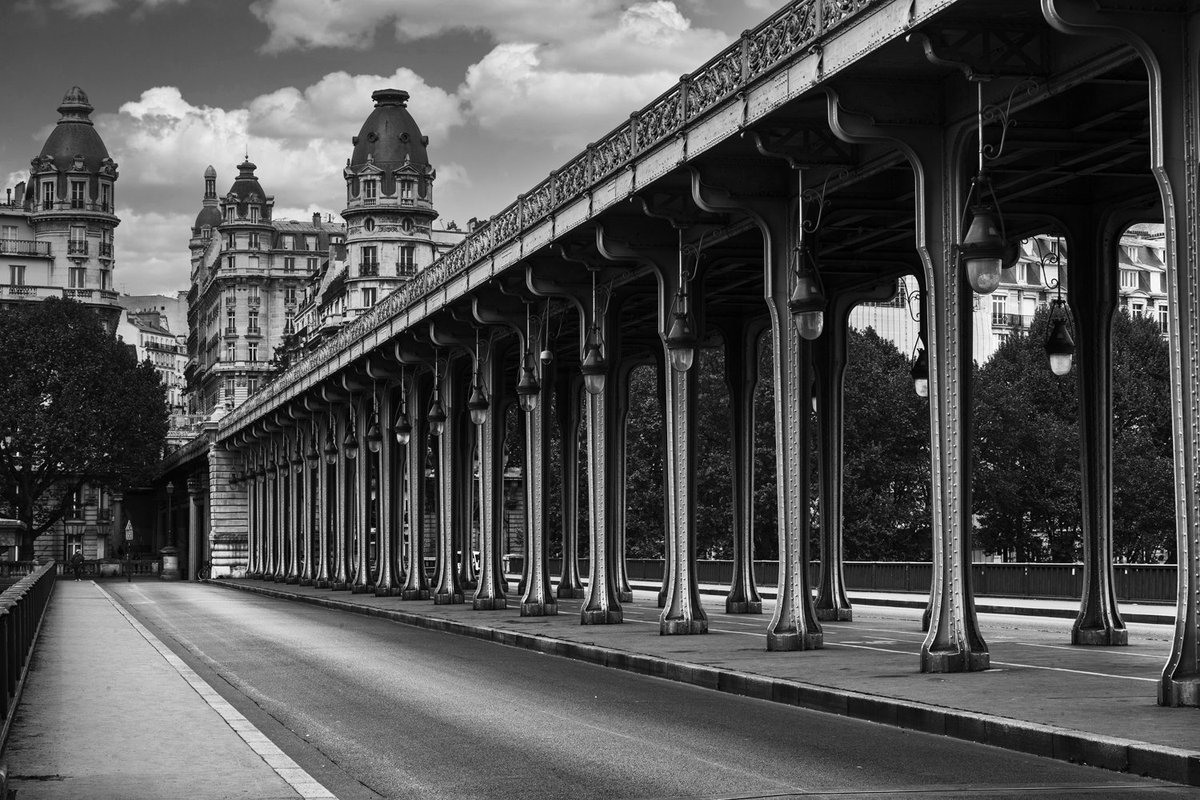 GM friends 🫡 
Paris, 2017