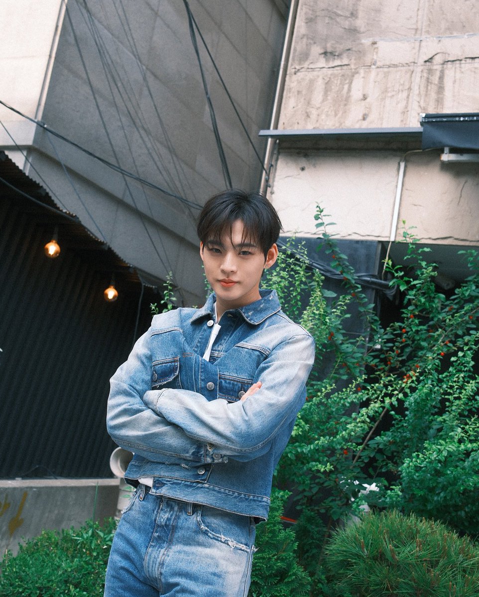 onf_feed's tweet photo. tsofdn Instagram Update [1/2] 

"오늘"

▶️ https://t.co/wz6IDcovxA
#온앤오프 #ONF #효진 #HYOJIN https://t.co/RK9N2yACsb