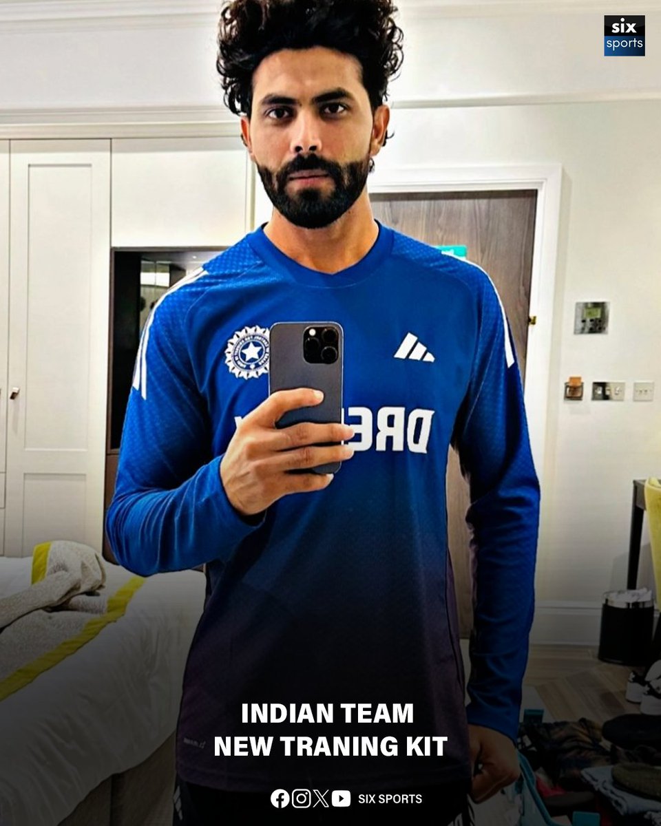 SixSportsIndia's tweet image. 🇮🇳 Fresh Look, Same Fire! 🔥
Team India unveils its brand-new training kit, and it's already turning heads! 🏏💙

#TeamIndia #TrainingKit #IndianCricket #NewLook #RavindraJadeja #SixSports