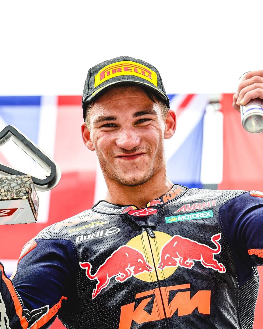 Motor sporlarında çifte bayram şekeri! 🇹🇷🍬

🏎️ Ayhancan Güven, Hollanda yarışını kazanarak DTM'deki ikinci zaferini elde etti!

🏍️ Deniz Öncü, Moto2 Aragon'da sıralama turlarını 3. sırada bitirmeyi başardı!