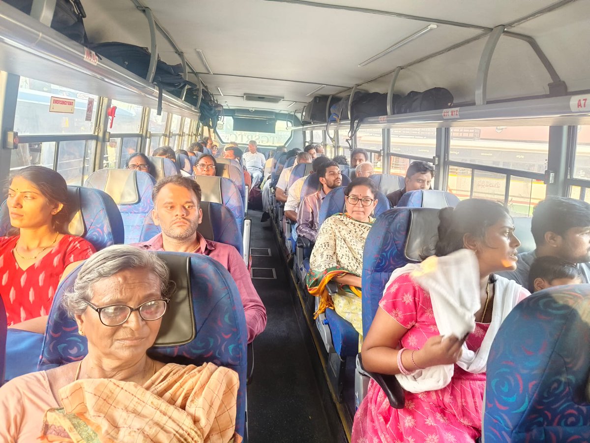 wl2depot's tweet photo. Sir, bus travel on route h k uppal in e dlx service https://t.co/Ql7lRLHvzo