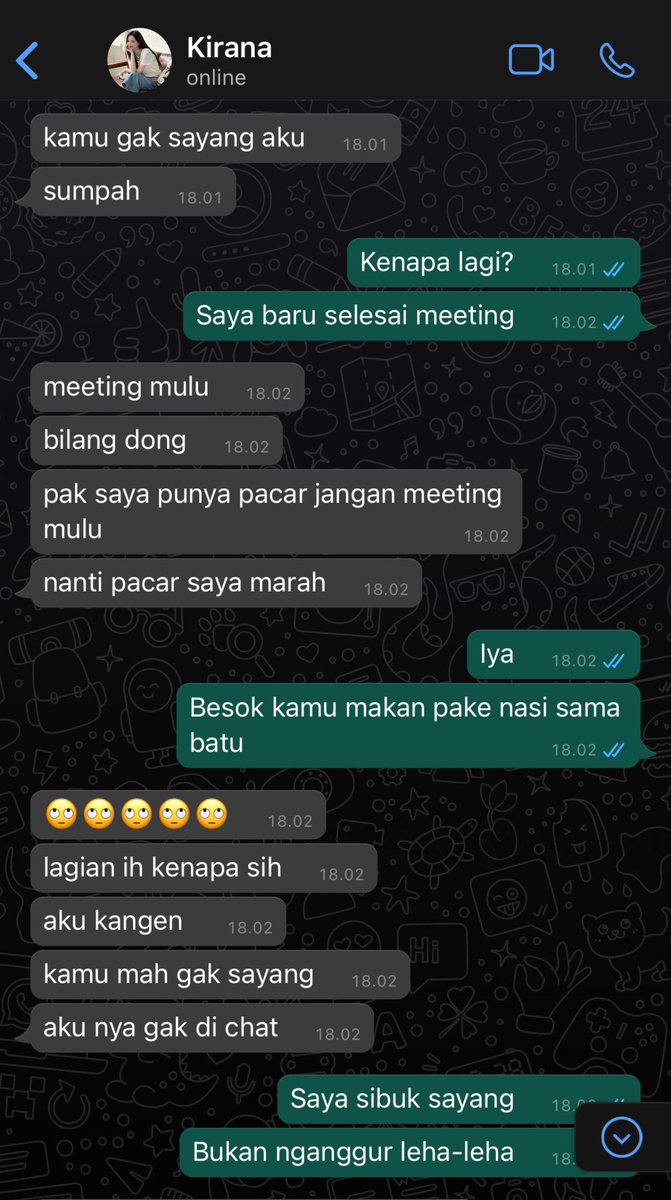 kitscheiz's tweet photo. introducing Kirana asbun with her “lebih tua” boyfie, Jaska

#bluesy #jenrina few tweets au https://t.co/x5c874KN0Z
