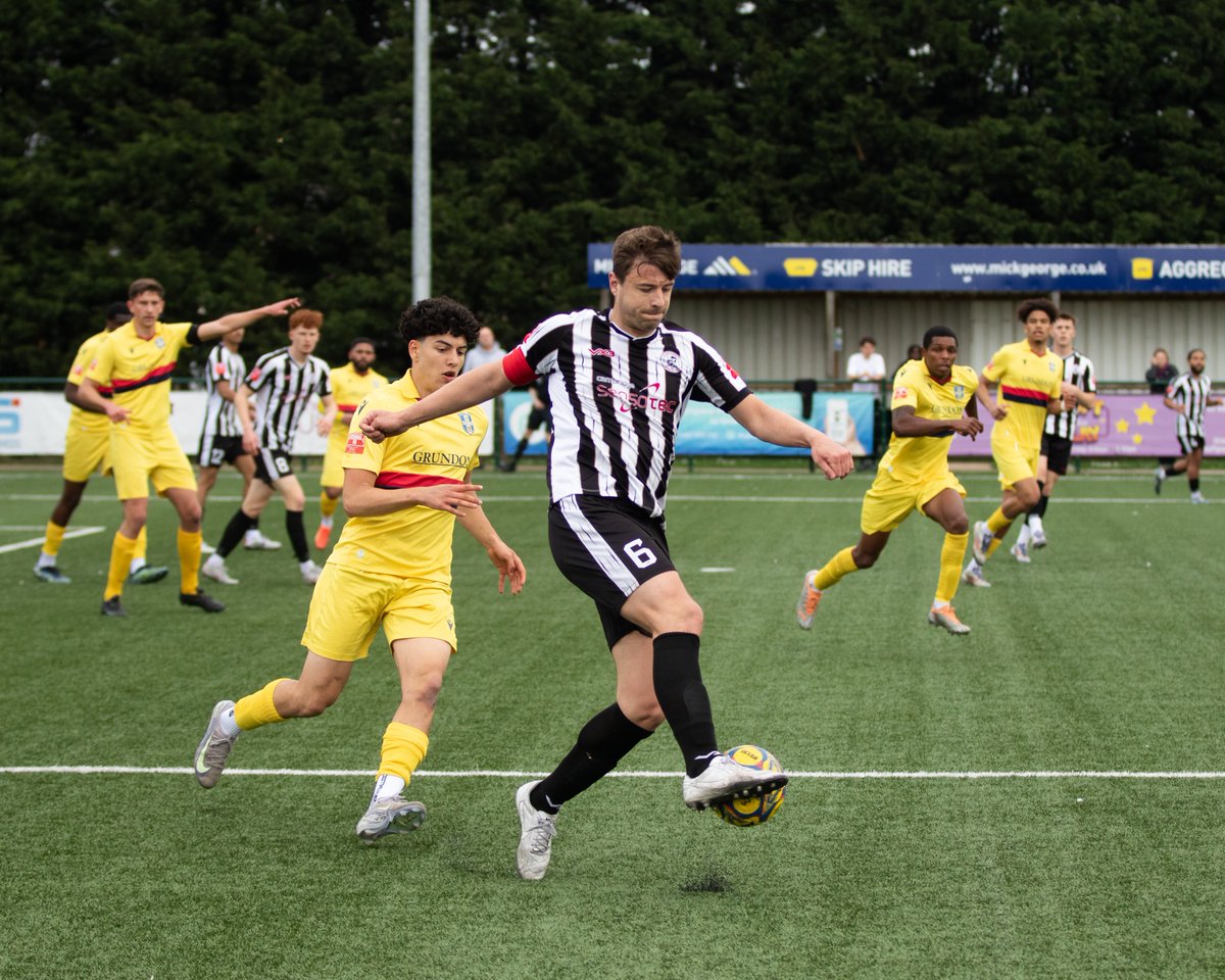 St Ives Town FC tweet media