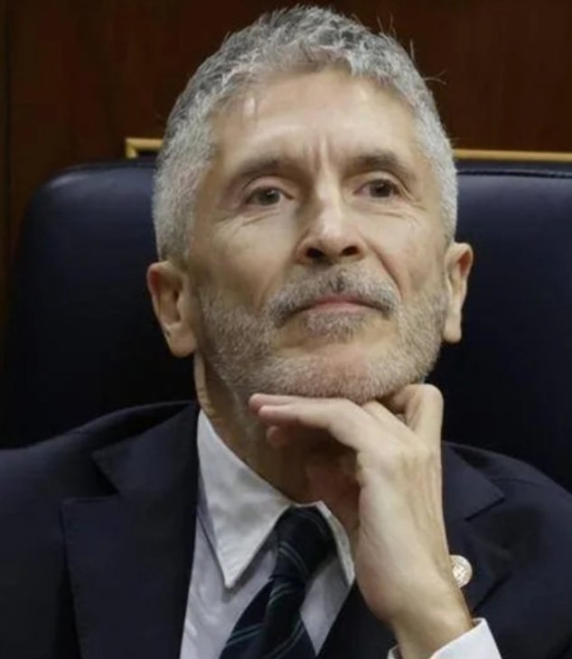 PatriotaCanaria's tweet image. ¿PARA QUE SIRVEN Y A QUIENES SIRVEN?
#PedroSánchezDimisión 
#MarlaskaDimisión
-No Creen en Cristo Rey✝️
-VendePatria 🇪🇦
-Abren Fronteras Enemigos🇹🇷☪️
-Faltan Respeto al Rey, A los Agentes Muertos y Familias. Los Derechos de 💚💙 tienen aprobarlo Etarras y Separatistas
#Espabilad