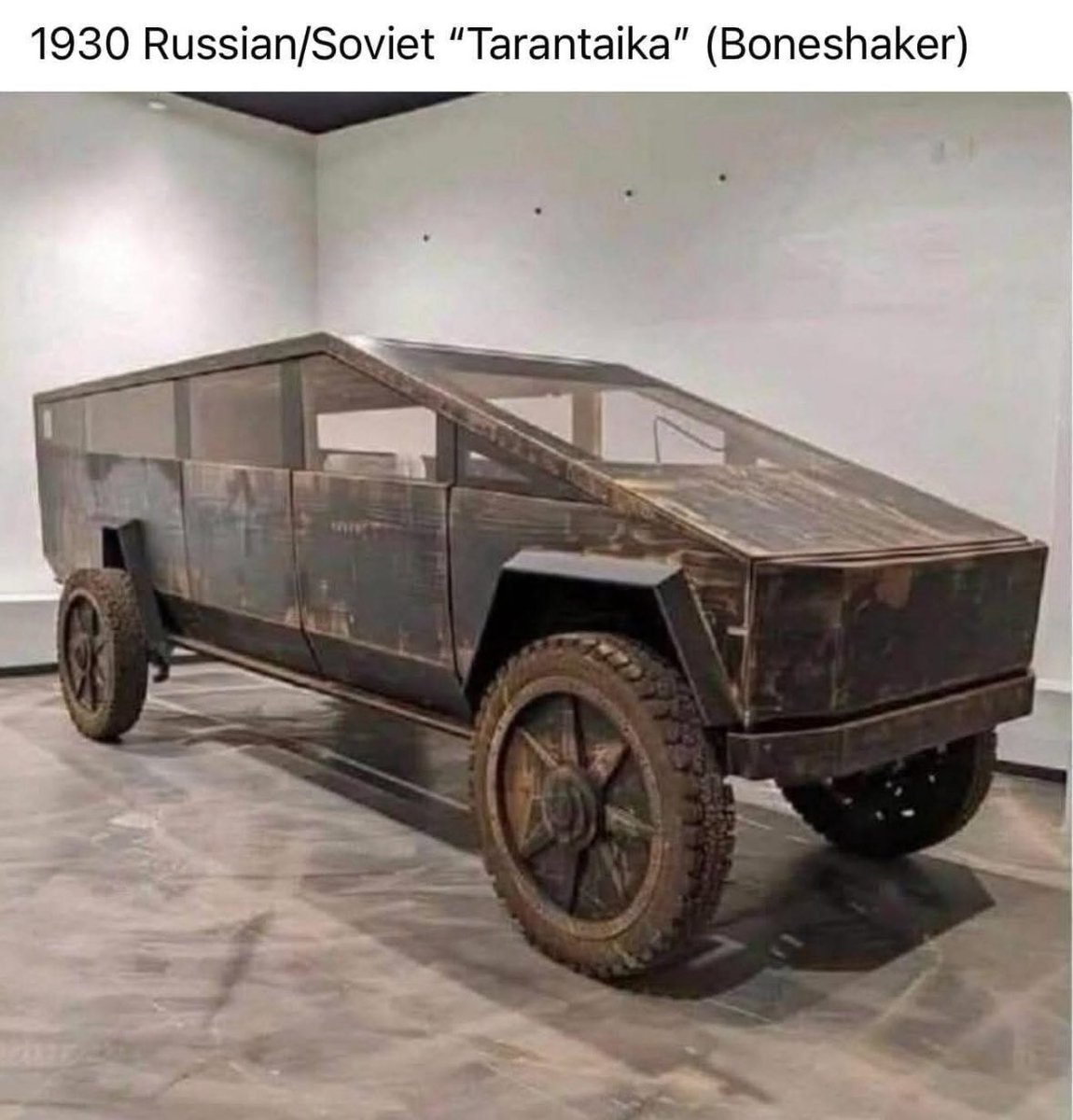 Ça me semble familier 🤔
#tesla #cybertruck