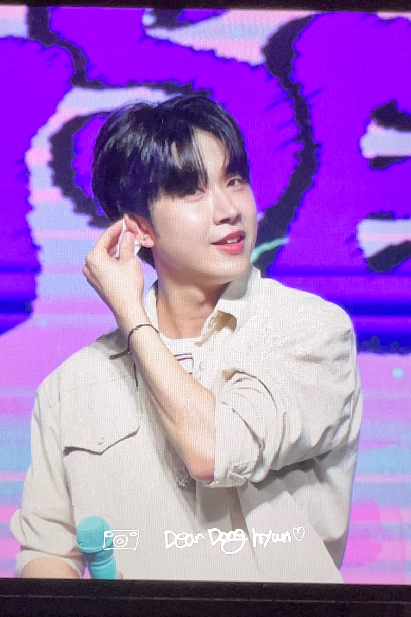 250607 한국 팬미팅 THE RISE 2부

🥵🥵

#동현 #김동현 #어화동동이 #DONGHYUN #골든차일드 #GoldenChild