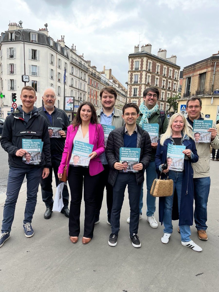 Ce matin à Glacière-Tolbiac, les militants <a href="/HorizonsParis13/">Horizons Paris 13ème</a> étaient à votre écoute dans le cadre de la consultation menée par <a href="/pybournazel/">PierreYves Bournazel</a> sur vos attentes pour Paris ☀️ pour bâtir le Paris de demain : Bournazel.paris 

#Paris13