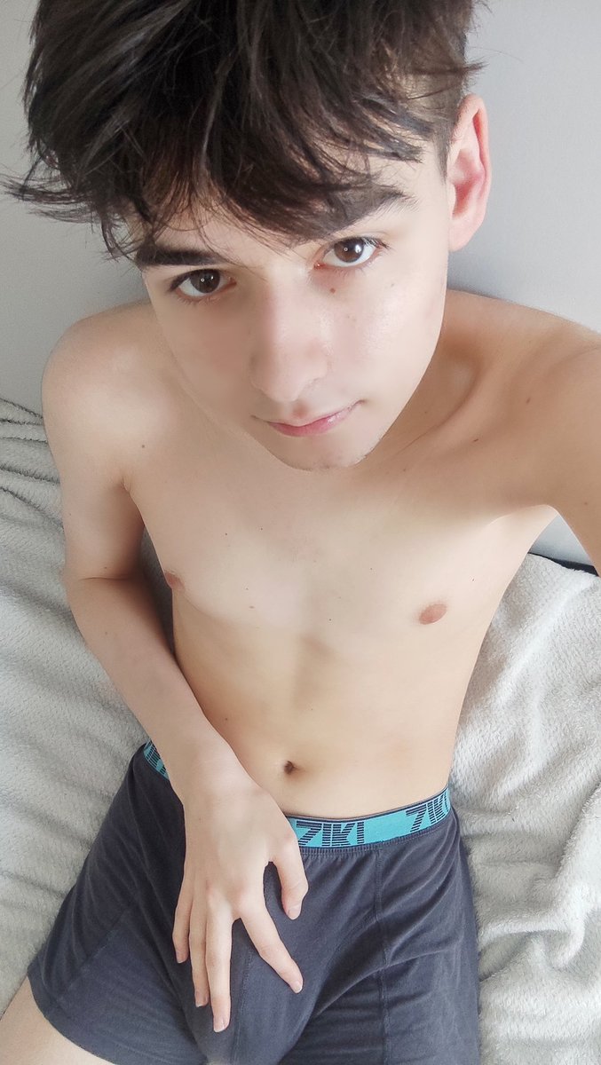 JustDomi tweet media