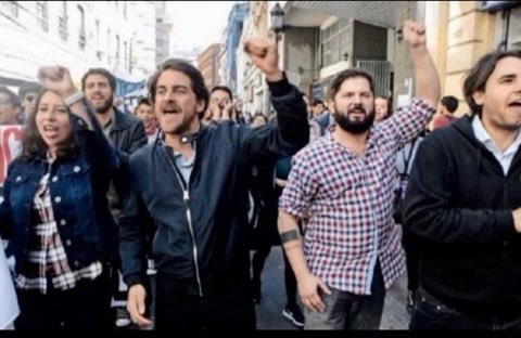 SebastianRochaZ's tweet photo. 🔹Lo volverían a hacer ? Lo volverían a hacer. https://t.co/BMck0gqnBz