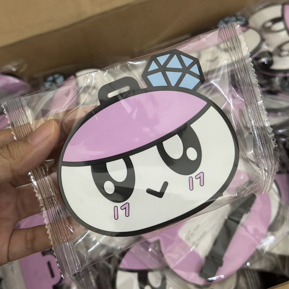 preorder for nana bnb keyring and bongbongie luggage tag! (unofficial)

— keyring RM15, excl local postage only
— buy 5pcs and above = free wooden coaster
— buy ot13 = rm178+ 🆓 postage + 🆓 bbongie coaster
— open sharing 🆗
🔗 docs.google.com/forms/d/e/1FAI…

#pasarseventeen