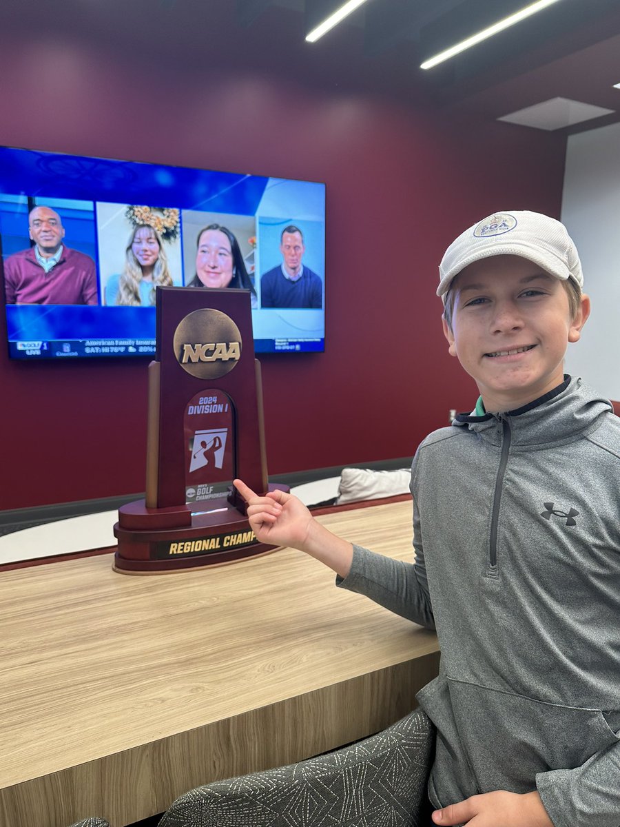 jett_golf's tweet photo. Thank you to all the Coaches at the @OU_MGolf camp. They were all very nice and helpful at making my game better.  I ended up winning the Camp Tournament for my age group.  See you next year @OUgolfHYBL @RainingBirdies Coach Moore. https://t.co/QWelwgHCnH