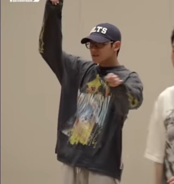 cali ✩ tweet media