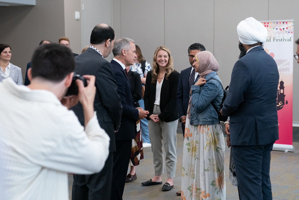 JennaSudds's tweet image. C’est merveilleux de célébrer l’Aïd al-Adha avec @MarkJCarney, @AmiraElghawaby et la communauté musulmane d’Ottawa.
Aïd Moubarak à toutes les personnes qui célèbrent cette fête aux quatre coins de la ville!