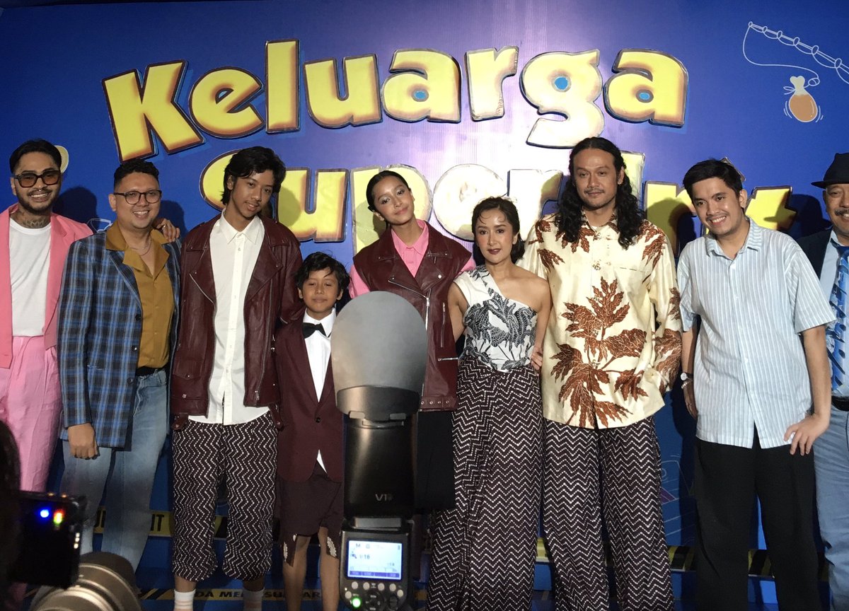 Gala Premiere — Keluarga Super Irit
Billy (Dru Sasono) scene stealernya! 🫵🏻