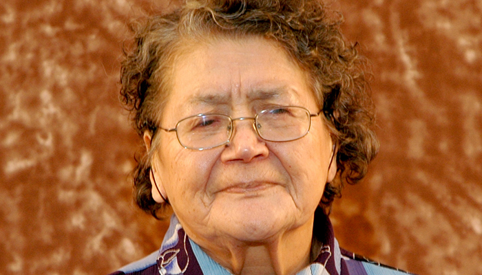 Rita Joe was one of Canada's most acclaimed poets.
Often called the Poet Laureate of the Mi'kmaq People, she took the pain of her time in Residential School and put it into her poetry.
Today, she is celebrated across Canada.
This is her story.

🧵1/10