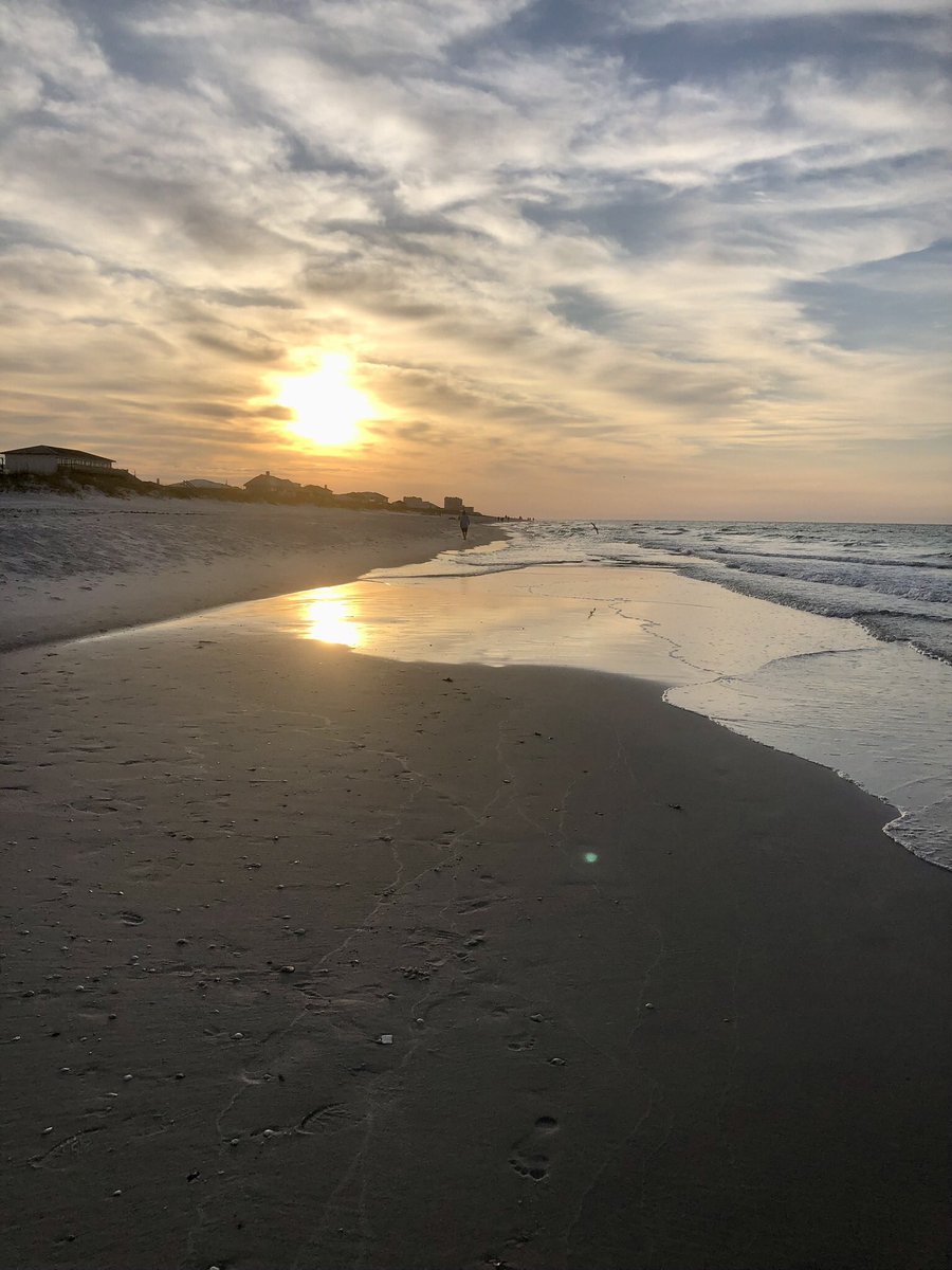 Good morning and happy Saturday everyone! Today, let’s make someone's day a little brighter with a simple act of kindness. Envision a world where every small gesture leads to a chain of positive events.

"We rise by lifting others." - Robert Ingersoll