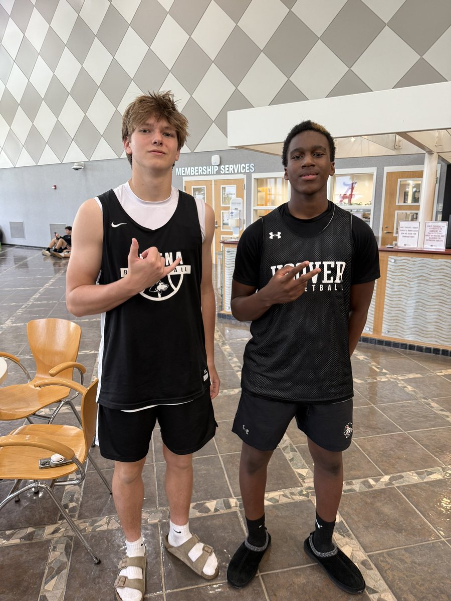 CalebSoreano's tweet image. QB brothers!
@_biGold 
@raisingchamps_ 
@HallTechSports1
