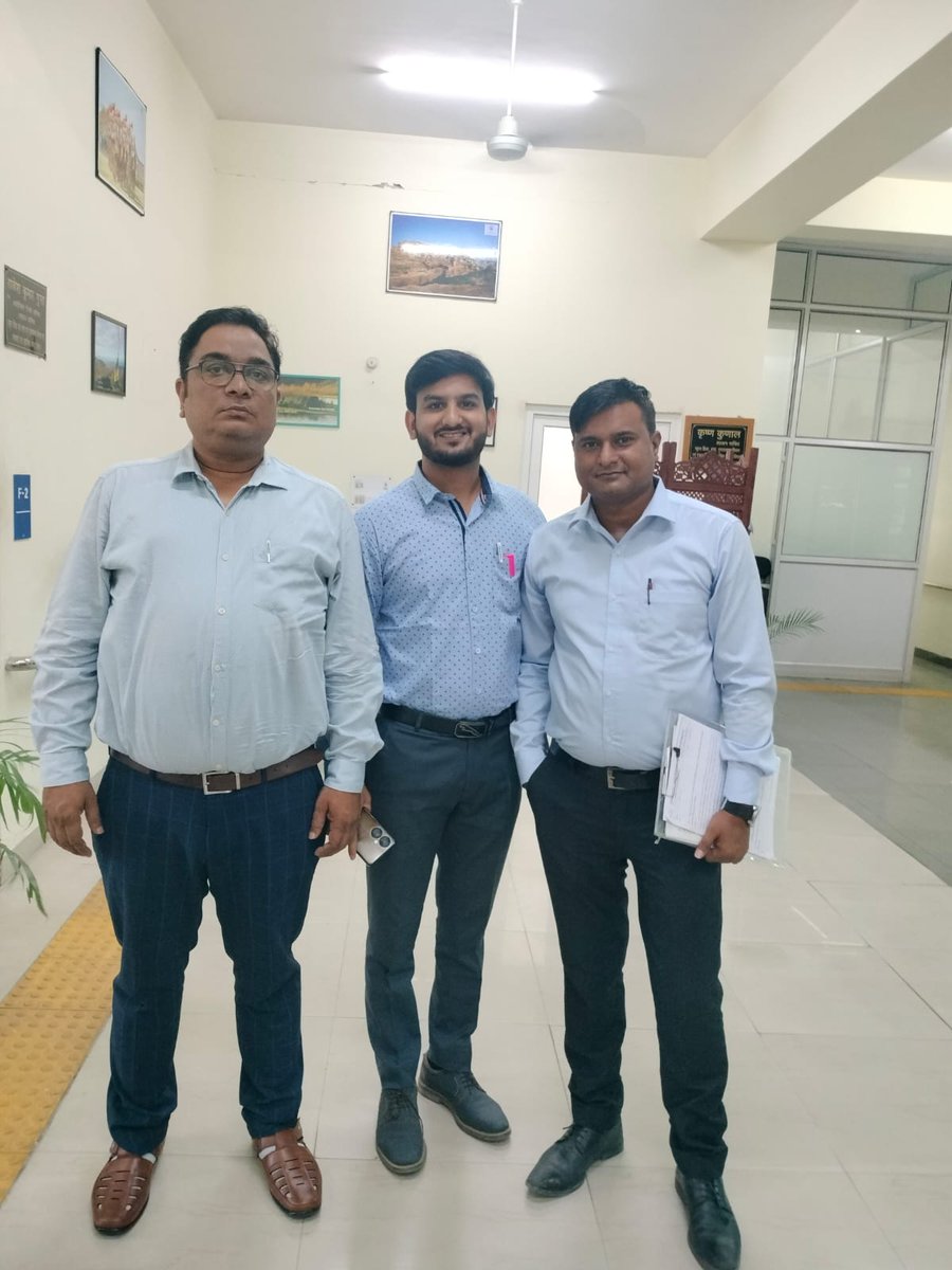 🗂 वायरल स्टाफिंग पैटर्न ड्राफ्ट में लाइब्रेरियन कार्य देने की बात पर सचिव महोदय ने स्पष्ट कहा:
📌 यह सिर्फ ड्राफ्ट है
📌 बिना आधिकारिक आदेश के विश्वास न करें
📌 संशोधन हेतु सहमति दी गई
#Rajasthan #Education
2/6