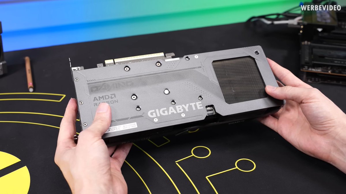 Bei @ der8auer DE : Die RX 9060 XT ist ein kleiner Schlag ins Gesicht für Nvidia

VGA: GIGABYTE GV-R9060XT GAMIMG OC 16GD

📺 : youtu.be/As52swvE5Lw

#GIGABYTE #AORUS #AMD #RX9060XT