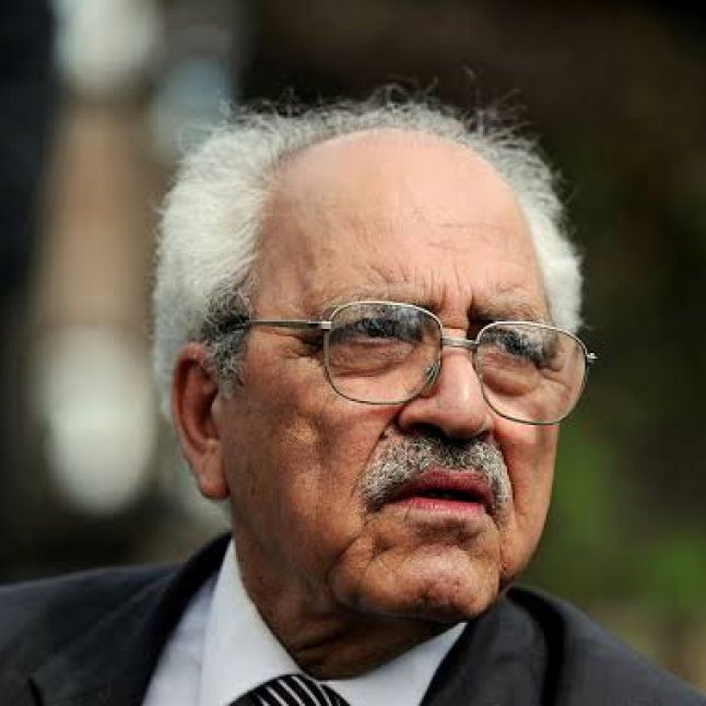 ayaserenat's tweet image. Sezai Karakoç’un,  “Mona Roza” şiirini yazdığı Muazzez Akkaya hayatını kaybetti.