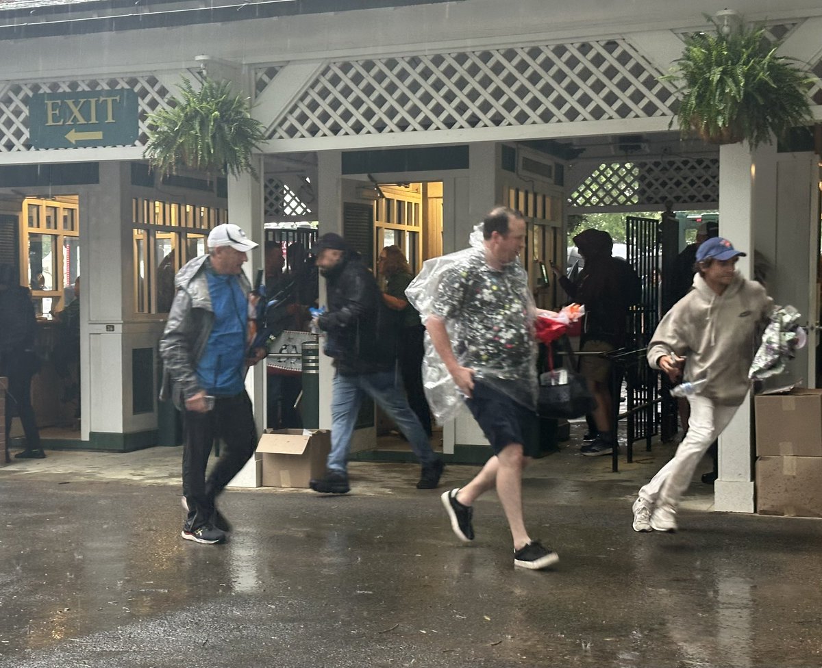 Emma Ralls tweet media