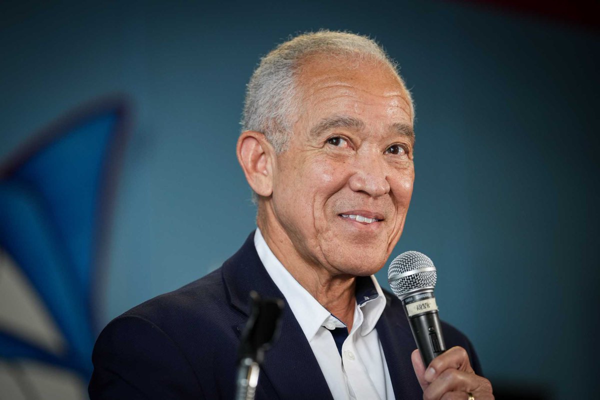 Great news! HISD high schoolers made big gains on the 2025 STAAR exam. Thanks to the four outgoing Board Managers for your leadership and service to our students! 👏👏 bit.ly/3Tawjx9