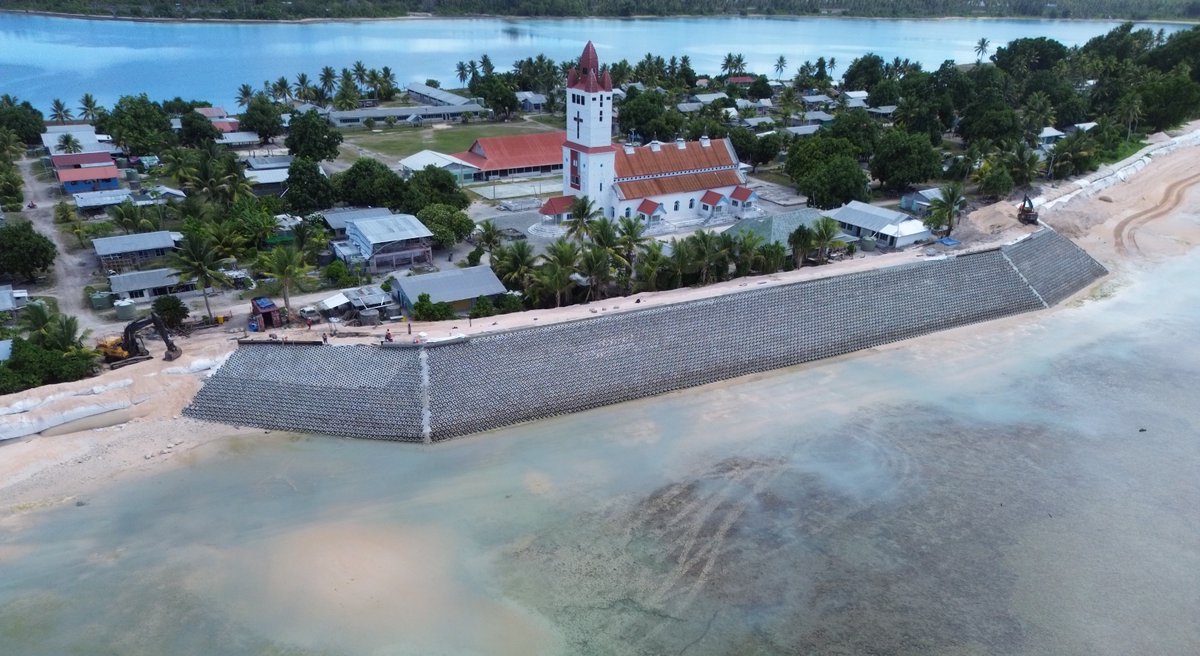 UNDP Climate (@undpclimate) on Twitter photo 🇹🇻 Tuvalu faces an existential threat from rising sea levels driven by climate change.
With support from <a href="/theGCF/">Green Climate Fund</a> and <a href="/UNDP/">UN Development</a>, the country is pioneering bold, innovative solutions to secure its future.
👉 Find out more: ow.ly/M1vp50W4Ex9
<a href="/UNDPasiapac/">UNDP in Asia and the Pacific</a> 🇹🇻 Tuvalu faces an existential threat from rising sea levels driven by climate change.
With support from <a href="/theGCF/">Green Climate Fund</a> and <a href="/UNDP/">UN Development</a>, the country is pioneering bold, innovative solutions to secure its future.
👉 Find out more: ow.ly/M1vp50W4Ex9
<a href="/UNDPasiapac/">UNDP in Asia and the Pacific</a>