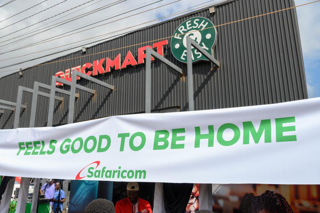 leahwaiganjo's tweet image. Get blazing fast #Safaricom5G routers for just Ksh 2,999 at any @QuickmartKenya outlet! Perfect for non-Fibre areas. 🎯📶

Tagging @friend1 @friend2 @friend3 — don’t miss this deal!

@SafaricomPLC @QuickmartKenya
#5GForEveryone #PluggedBySafaricom