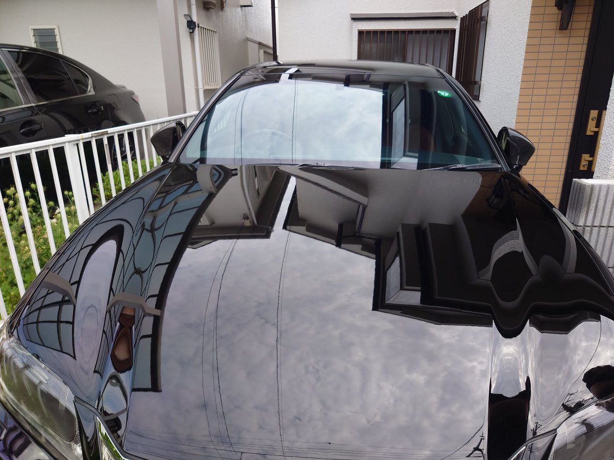airsh00ter's tweet photo. ようやくの洗車！
汚かった愛車が綺麗にツヤツヤになるのがキモチイイーッ！
#レクサス　#GS350　#Fスポーツ　#洗車 https://t.co/EZ0jEWy3rU