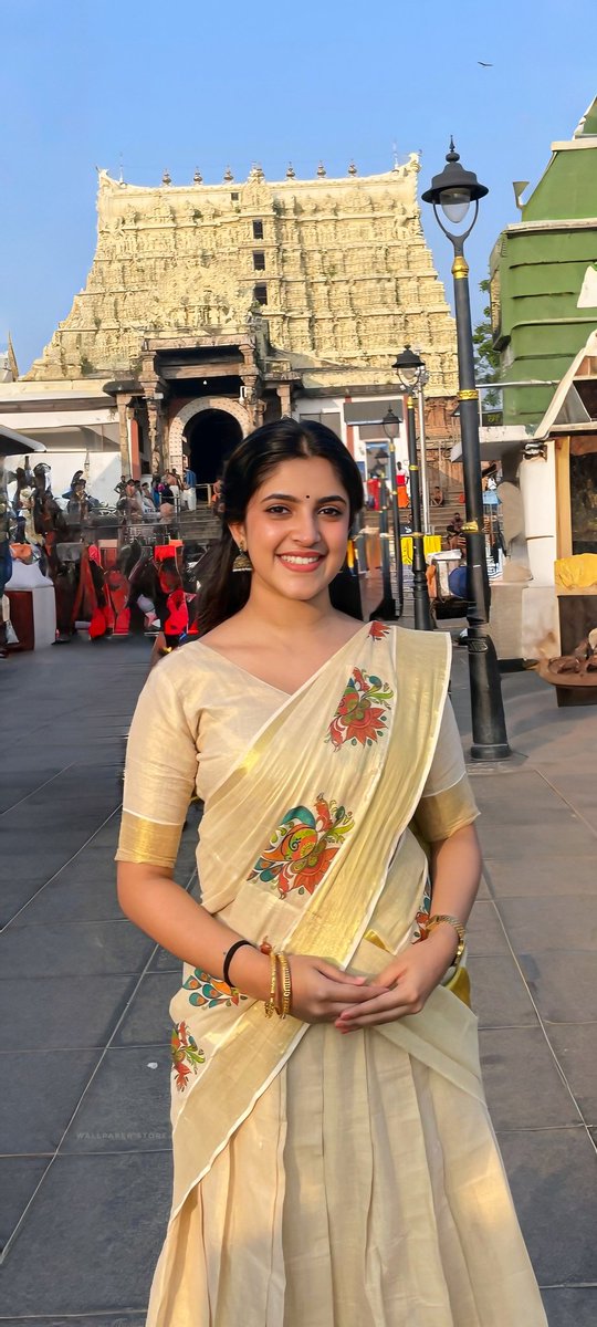 wallpaper store tweet media