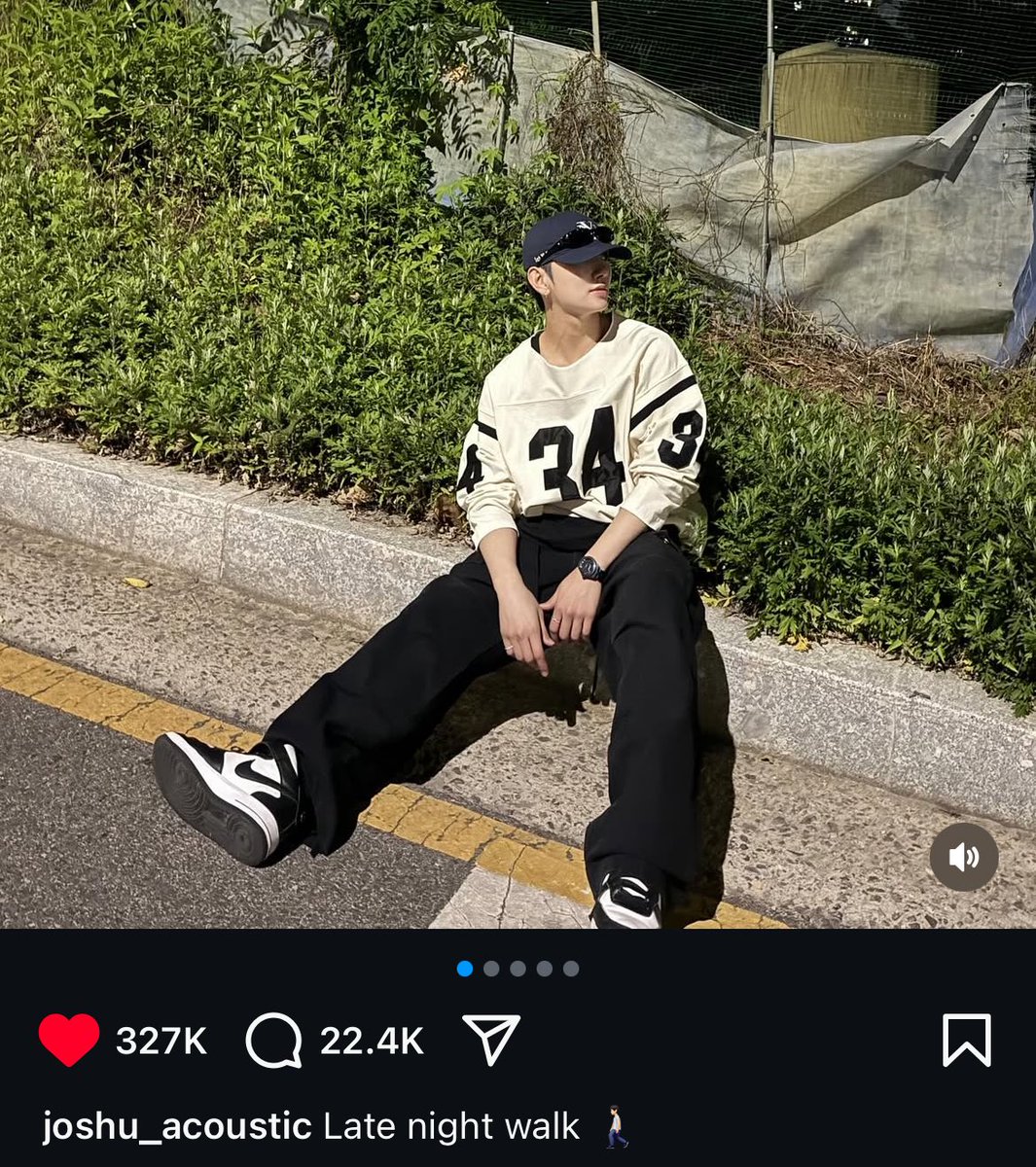 bisexshuaI's tweet photo. the same caption? and if i speak... https://t.co/0Gl5Xby1eU