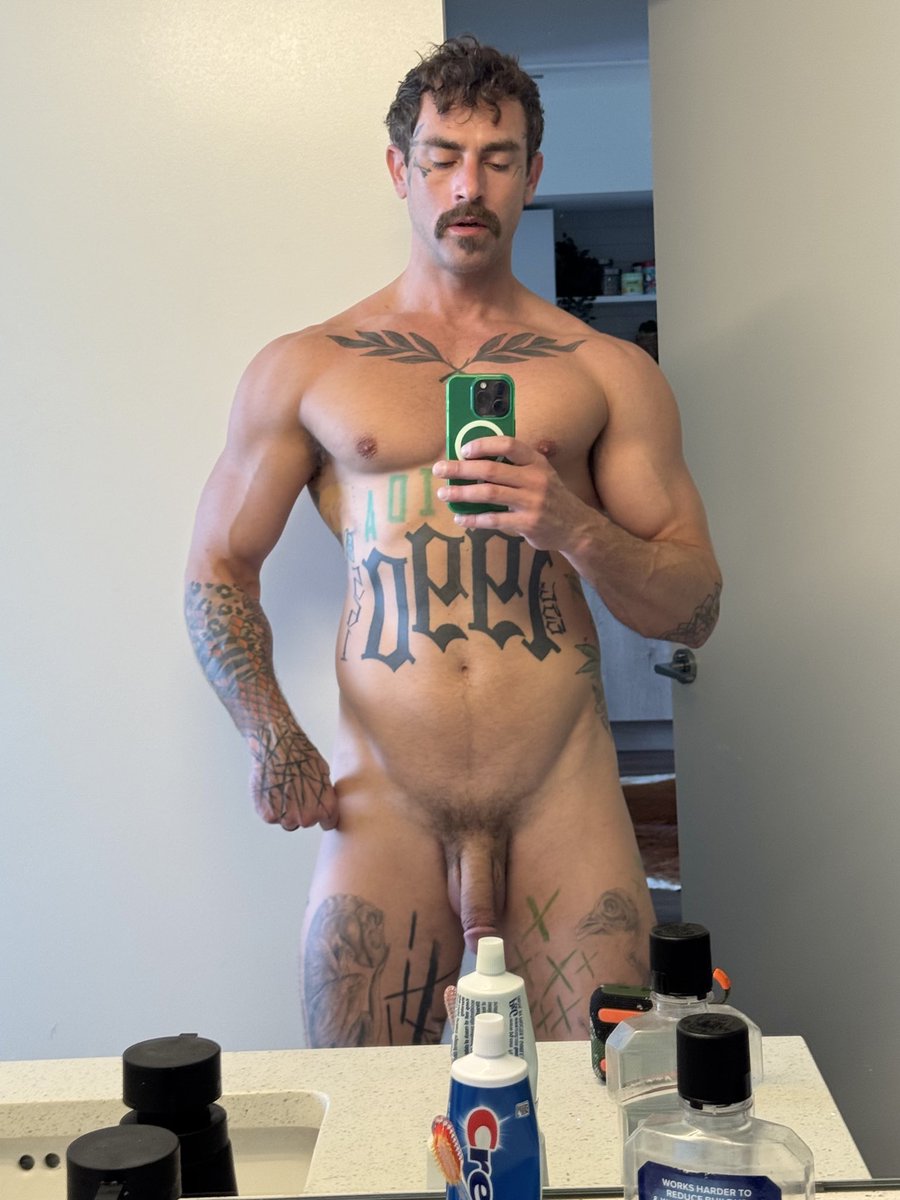 Good Morning Boys 😉
Onlyfans.com/LukeRex