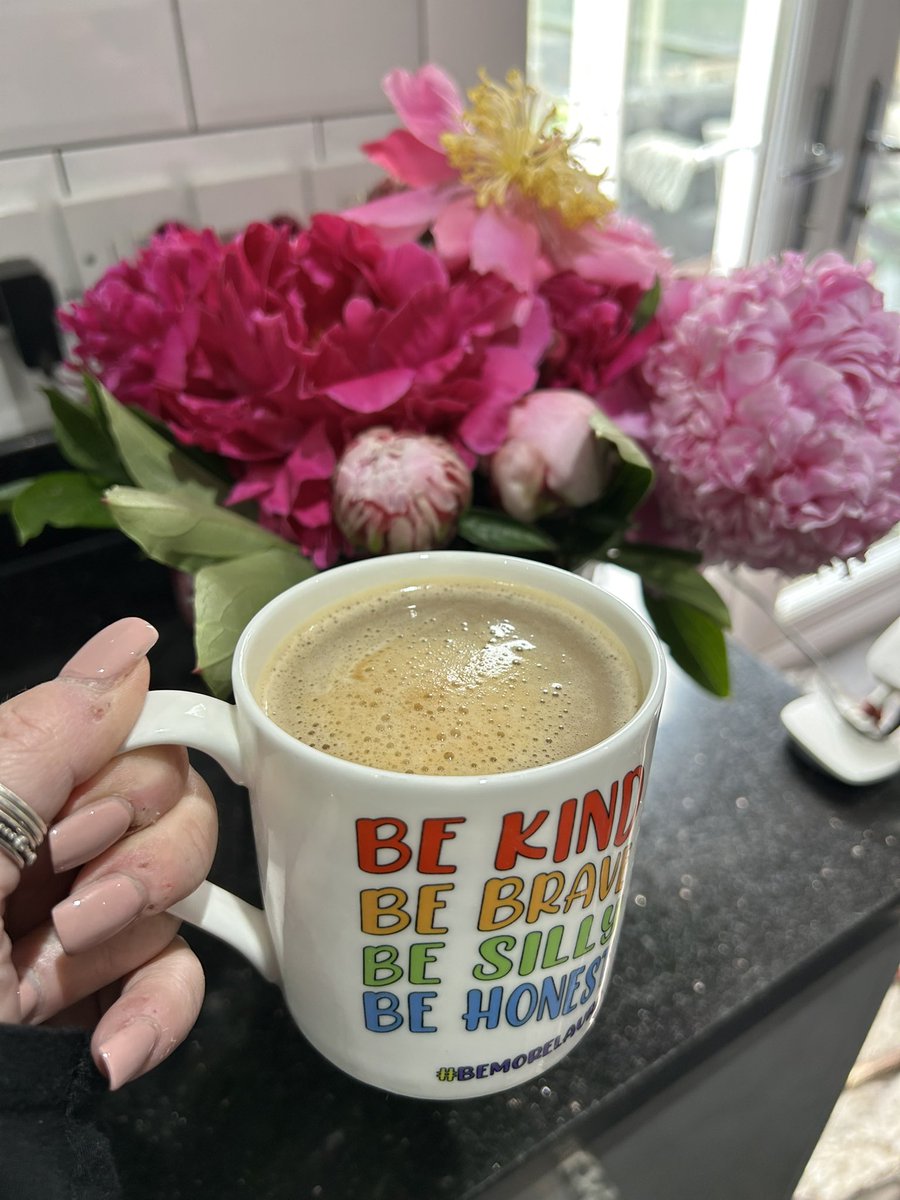 Just having a moment reflecting 

#bemorelaura 
#bekind

Enough said x♥️