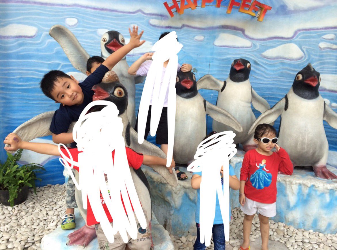 denniswangs285's tweet photo. Happiest bday to 1 of my childhood friend yang dipertemukan lg pas september tahun kemarin @_Letyciamoreen 🫵 panjang umur, sehat selalu, rejeki lancar, makin disayang mami papi jugaa. semoga yang disemogakan, tersemogakan. life’s tough, but so are you‼️‼️
#Chapter15NewBeginning https://t.co/y5nxtYWAp7