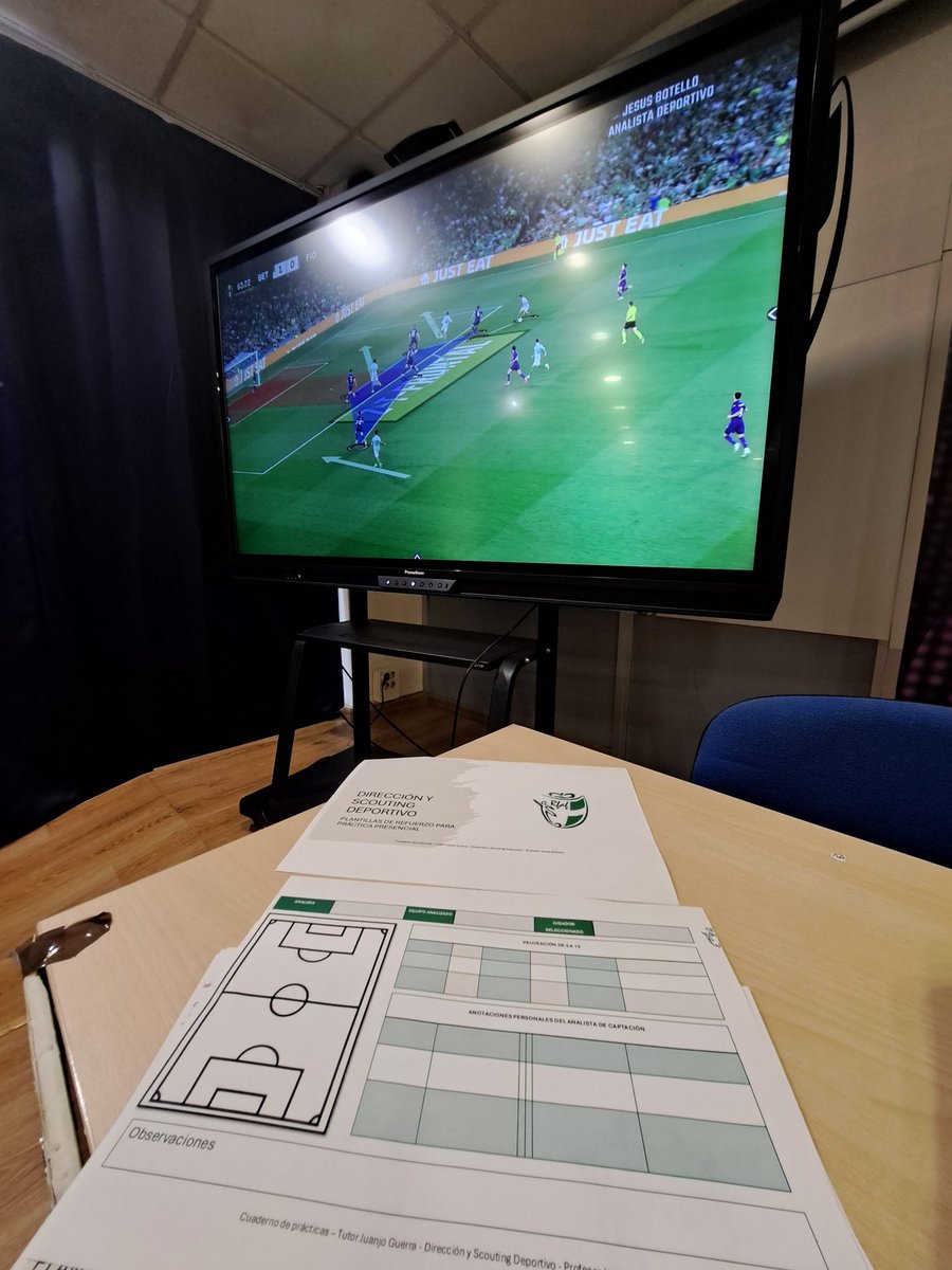 RFAF-CEDIFA (@cedifa) on Twitter photo 📸 <a href="/RFAF/">RFAF</a> #DireccionyScoutingDeportivo
⚽ Análisis, lluvia de ideas, captación, valores, estructura, datos y comunicación con <a href="/JuanjoGuerraSD/">Juanjo Guerra</a> y <a href="/JesusBotelloAD/">Jesús Botello</a> en una clase muy participativa con alumnos de TODO el mundo.
#Formadores 📸 <a href="/RFAF/">RFAF</a> #DireccionyScoutingDeportivo
⚽ Análisis, lluvia de ideas, captación, valores, estructura, datos y comunicación con <a href="/JuanjoGuerraSD/">Juanjo Guerra</a> y <a href="/JesusBotelloAD/">Jesús Botello</a> en una clase muy participativa con alumnos de TODO el mundo.
#Formadores