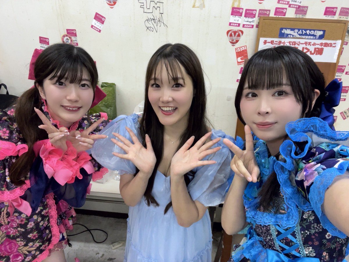 amtk___s3's tweet photo. 本日はありがとうございました❤︎
誘ってくださった美音さん今日も優しくてとてもビューティフルで輝いておられました、お誕生日おめでとうございました🥹❤︎
すしちゃんは今日は2人とも不調で申し訳ないでしたがとても楽しくてパワーをもらいましたよ、ありがとう❤︎ https://t.co/oBt4DLGC9H